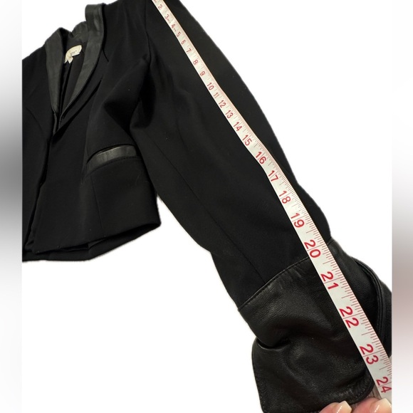 Vintage Leanto 80s Crop Blazer Tuxedo Jacket Black with Leather Detail size 5/6 - Picture 13 of 15